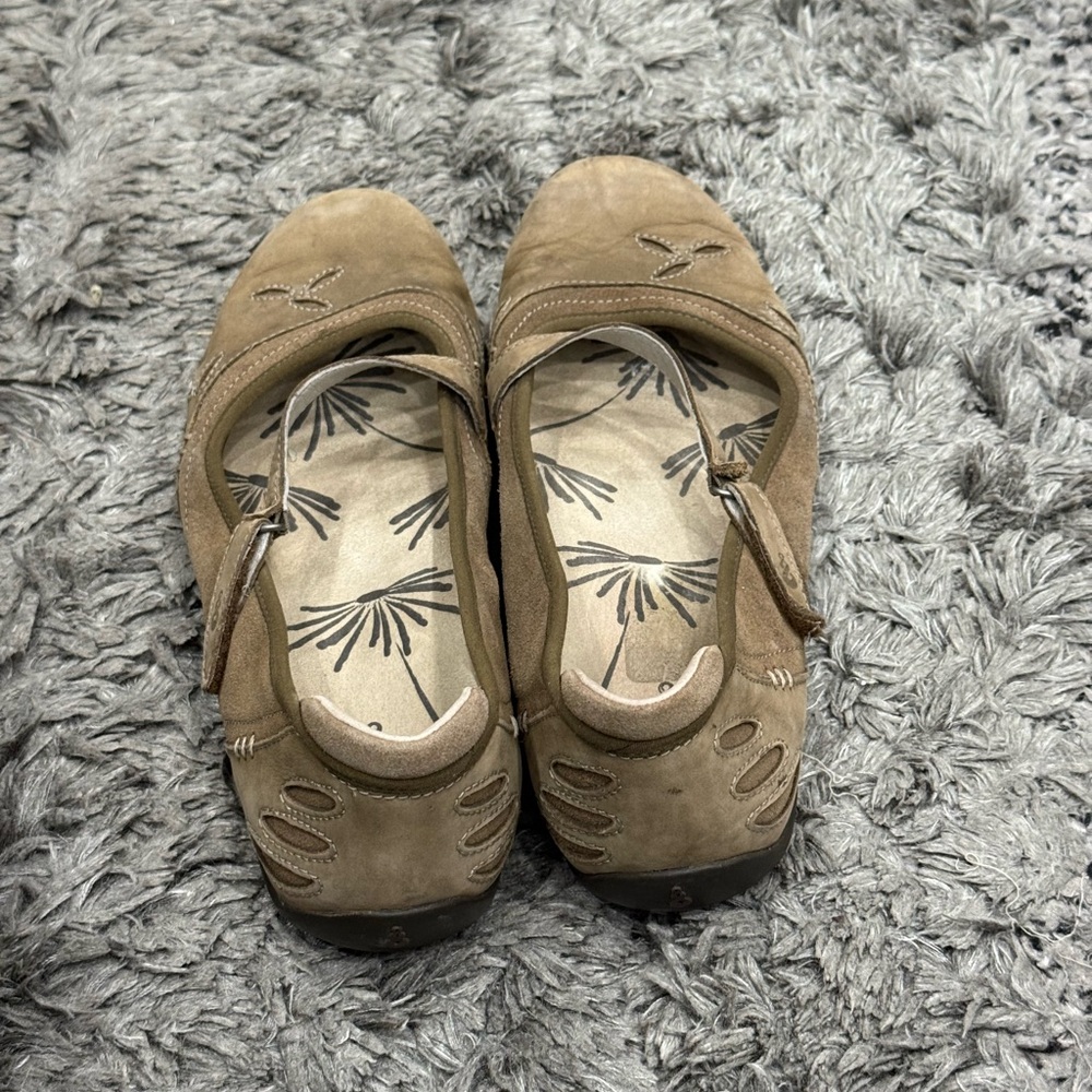 AHNU Mesh Leather Mary Jane Walking Shoes - Picture 4 of 11